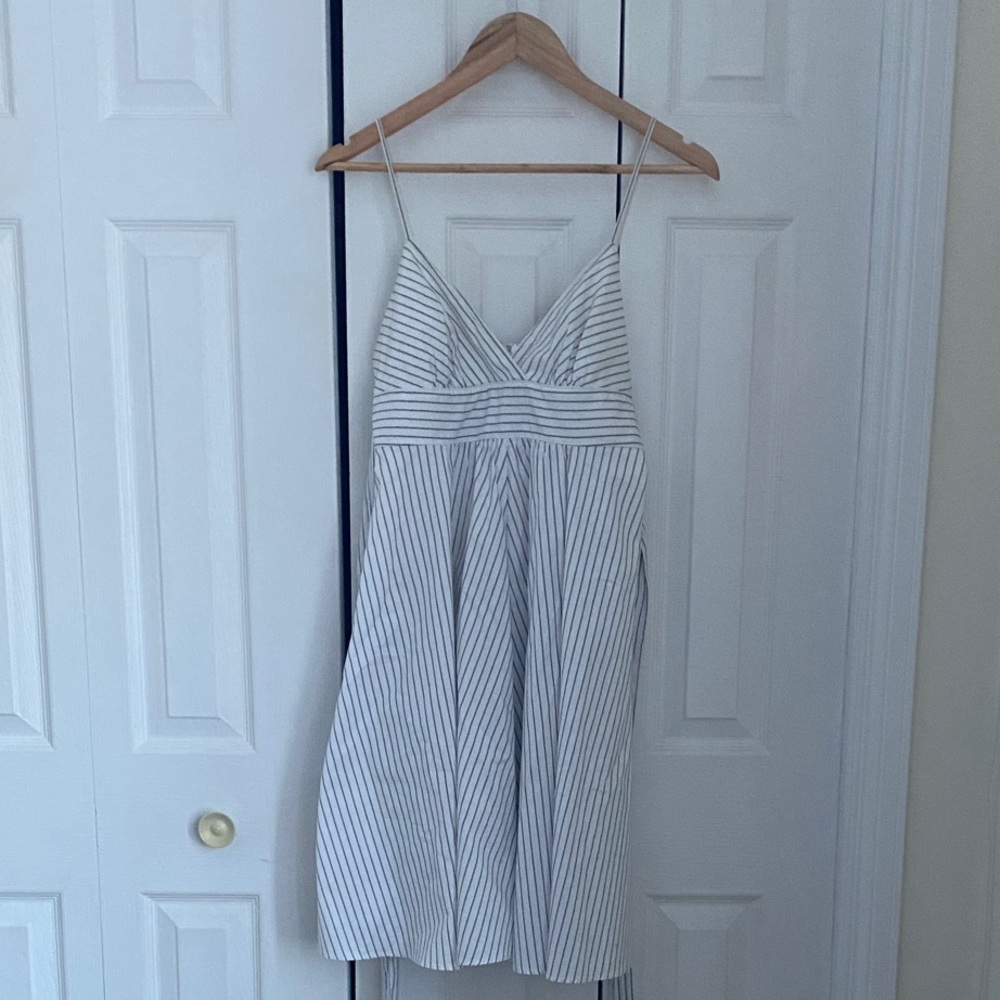 Club Monaco White and Gray Striped Cotton Mini Dress